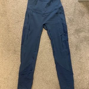 Lululemon: All the right places 23”